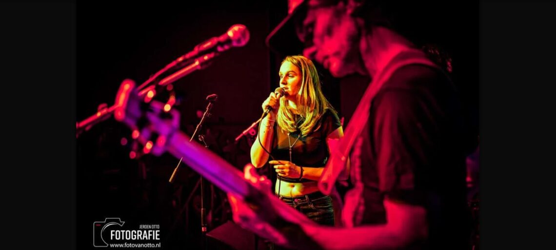 Donderpop met Royal Rebels, Rifle en Vrienden van Van Houten