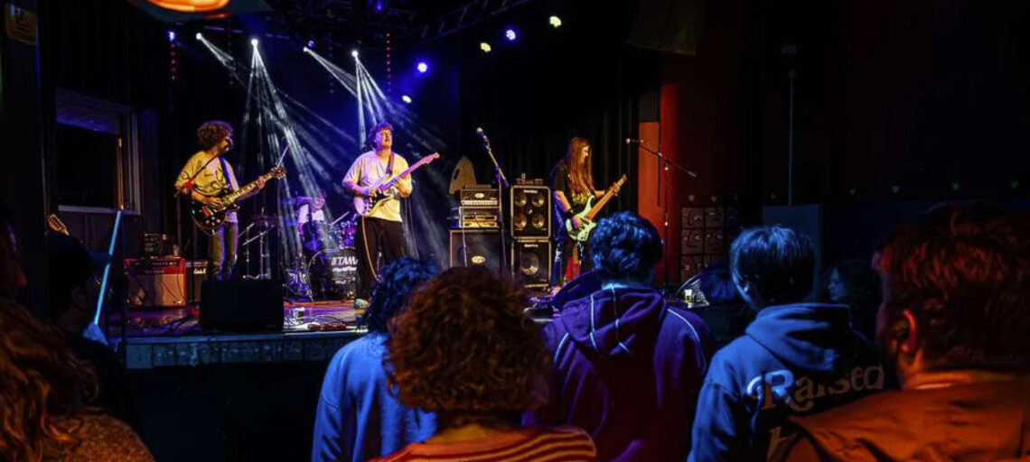 Donderpop met 70’s Alive en … ook optreden? Laat het weten!